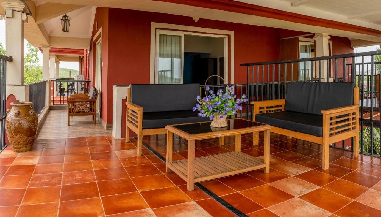 Raposo Resorts Vagator Exterior photo